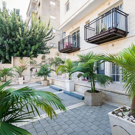 Casa De Aharon Apartments Хайфа Экстерьер фото