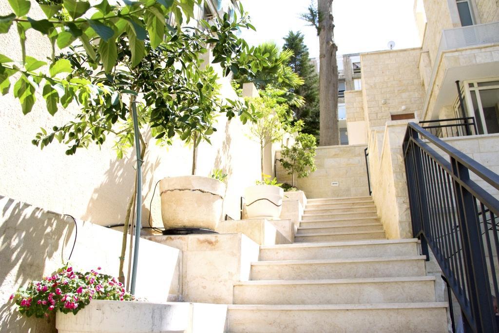Casa De Aharon Apartments Хайфа Экстерьер фото