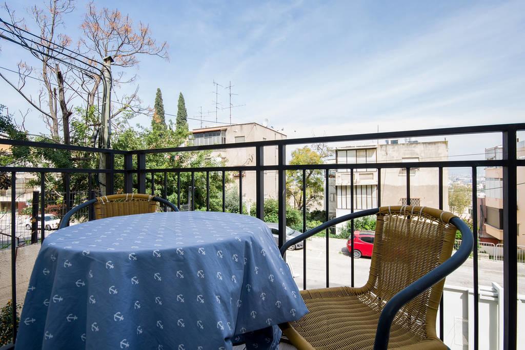 Casa De Aharon Apartments Хайфа Экстерьер фото