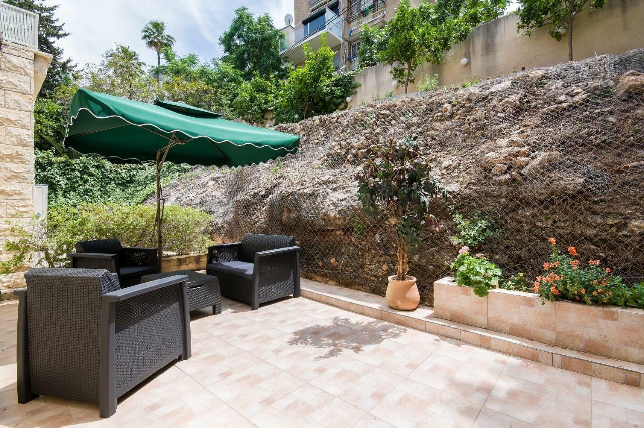 Casa De Aharon Apartments Хайфа Экстерьер фото